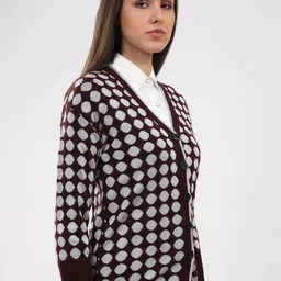 Monte Carlo Women Printed V Neck Full Sleeve Woollen Cardigan image 3
