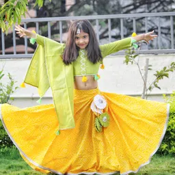 Mamma's Bear Three Fourth Sleeves Lace Embellished Choli With Bandhani Designed Lehenga & Dupatta Set - Yellow image 5