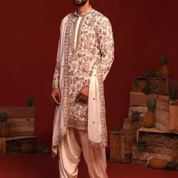 KALPRAAG Ethinc Motifs Embroidered Sequinned Mandarin Collar Kurta with Patiala & Dupatta image 2