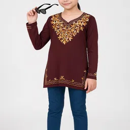 BlueWears Floral Embroidered V-Neck Thread Work Thread Work Kurti-picture-18