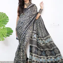 Saree Mall Black Cotton Printed Saree With Unstitched Blouse image 3
