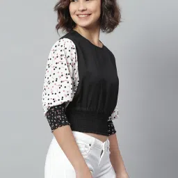 KASSUALLY Black & White Printed Crop Top image 3