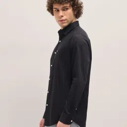 The Bear House Black Cotton Tailored Fit Solid Formal Shirt image 3