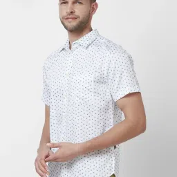 Giordano Green Cotton Slim Fit Printed Shirt image 3