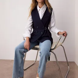 Trendyol V Neck Single-Breasted Waistcoat-image-50