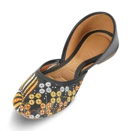 SZN Women Mojaris Flats image 2