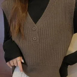 StyleCast Women Ribbed V-Neck Sleeveless Pullover-image-52