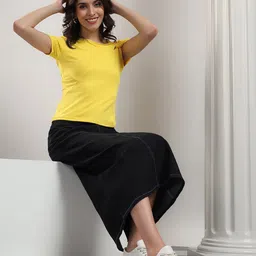 Stylecast X Kotty Cut Out Detail Fitted Top image 4