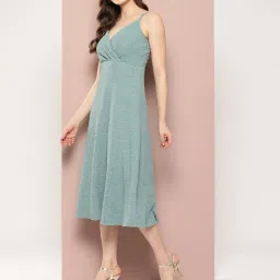 Qurvii Mint Green Midi Dress image 3