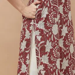 Melange By Lifestyle Maroon Cotton Regular Fit Floral Print Kurta image 4