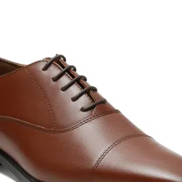 Louis Stitch Men's Tan Oxford Shoes image 3