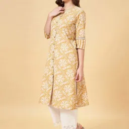 Rangmanch by Pantaloons Yellow Cotton Floral Print Straight Kurta image 3