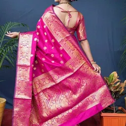 Yanthistore Ethnic Motifs Zari Silk Blend Handloom Saree image 2