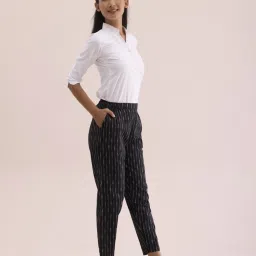 Go Colors! Black Linen Printed Pencil Pants image 3