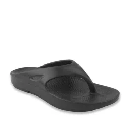 Red Tape Men's Black Flip Flops image 3