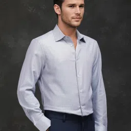 Rare Rabbit Green Regular Fit Solid Shirt image 3