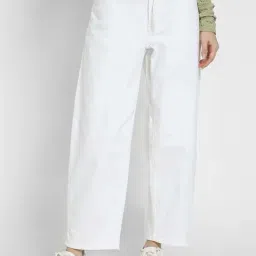 American Eagle White Cotton Regular Fit Jeans-image-25