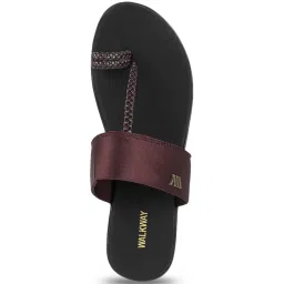 Walkway Women's Brown Toe Ring Sandals image 3