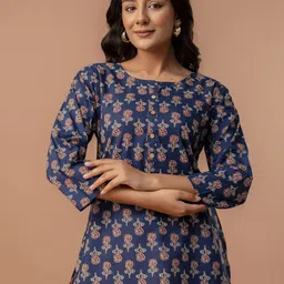 FERANOID Floral Printed Pure Cotton Short Kurti-image-82