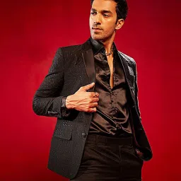 Vastramay Black Regular Fit Embellished Blazer image 3