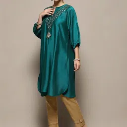 Biba Emerald Green Embroidered A Line Kurta image 3