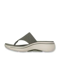 Skechers Women's GO WALK ARCH FIT - WEE Olive Thong Wedges image 3