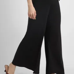 Forever 21 Black Relaxed Fit Mid Rise Pants image 3