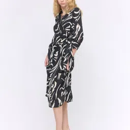 Cover Story Black Printed Wrap Dress image 3