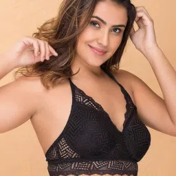 Clovia Black Non Wired Padded Bralette image 3