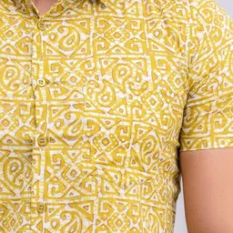 MissKurti Standard Relaxed Fit Ethnic Motifs Printed Cotton Shirt with Spread Collar image 4