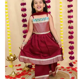 BownBee Silk Woven Sleeveless Geometric Printed Anarkali & Palazzo With Dupatta Set - Maroon-picture-10