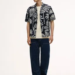 H&M Regular Fit Textured Resort Shirt image 4