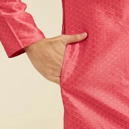 Diwas by Manyavar Geometric Embroidered Sequinned Mandarin Collar Straight Kurta image 2