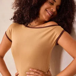 Outzidr Women Extended Sleeves Fitted Top image 3