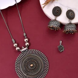 NAMAN ARTS Silver & Gold-Plated Oxidised Floral Design Textured Jewellery Set image 1