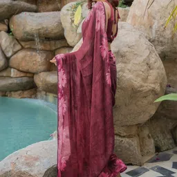 MIRCHI FASHION Floral Printed Embellished Border Saree With Blouse Piece image 5