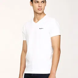Pepe Jeans Men Solid V-Neck Cotton Slim Fit T-shirt image 3