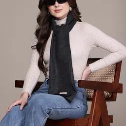 Cayman Women Chevron Frayed Scarf-picture-11