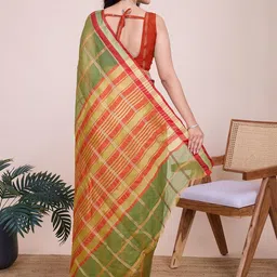 kalini Green Soft Cotton Saree With Zari Lace Border And Contrast Blouse image 5