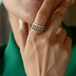 Shaya shreni ring in oxidised 925 silver-image-80