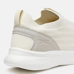 Reebok Men Astro Foam + Wkl Flaunt Walking Shoes image 2