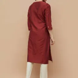 Melange By Lifestyle Red Regular Fit Embroidered Kurta image 2