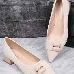 Ronnie Grey Women's Beige Casual Pumps-image-69