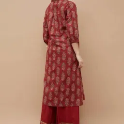 Melange By Lifestyle Maroon Cotton Regular Fit Printed Kurta image 2