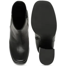 Flat N Heels Women's Black Casual Booties image 4