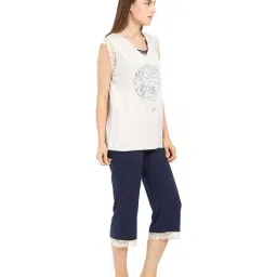 Soie Grey & Navy Cotton Printed Capri Set image 3