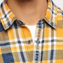 Pepe Jeans Yellow Cotton Regular Fit Checks Shirt image 4