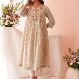 Jaypore Pink Block Printed Flare Fit Kurta-image-18