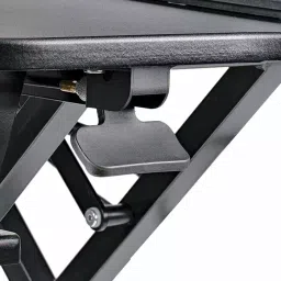 StarTech.com Sitting Standing Computer Desk 160mm x 1134mm x 703mm, ARMSTSCORNR image 5