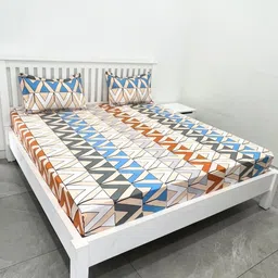 ohello Multicoloured Geometric 220 TC King Bedsheet with 2 Pillow Covers image 2